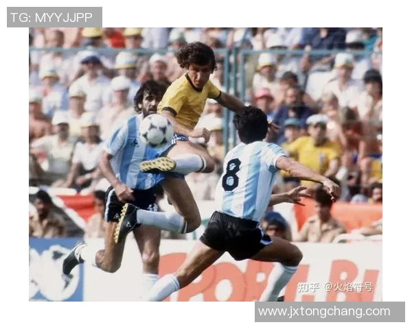 历史足球巨星风云录 回顾经典时刻与永恒传奇